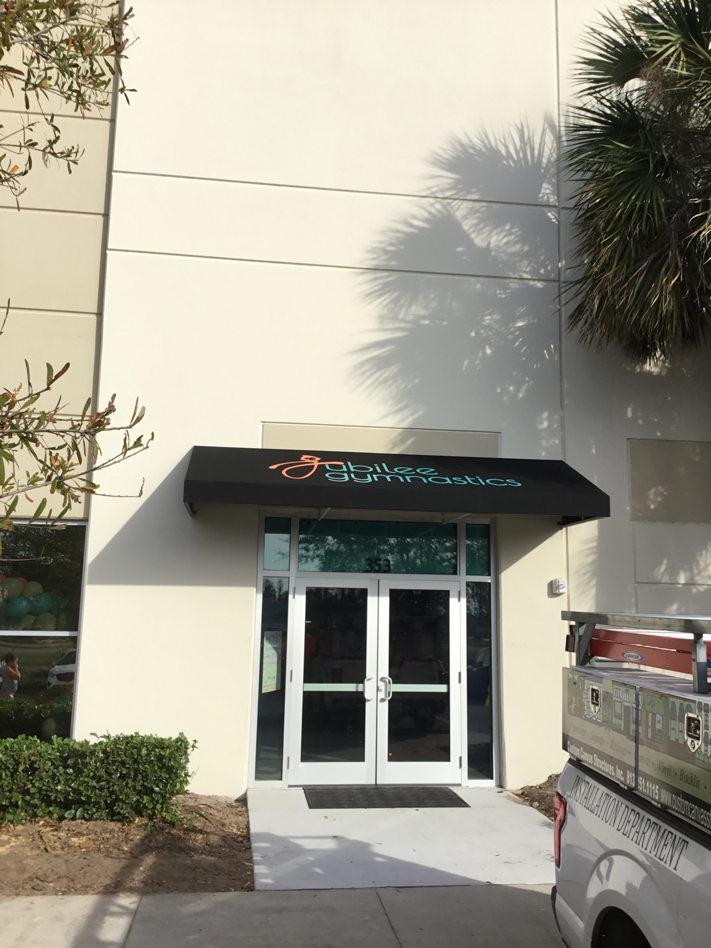 Commercial awning - comercial work 2021 2